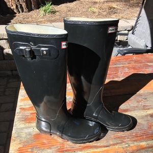 Black Glossy Hunter Rain Boots (Tall)